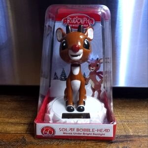Rudolph The Red-Nosed Reindeer Solar Bobble-Head